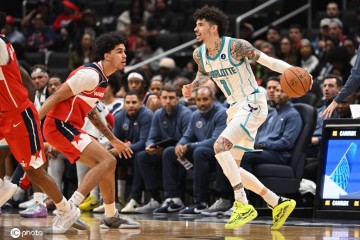 鲍尔38+13+13布里奇斯22分 黄蜂击败奇才