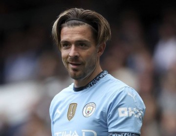 4年仅12球，曼城1亿英镑中场身价狂跌7200万欧元，30万周薪无人问津