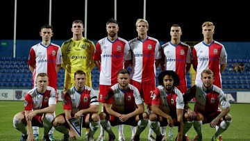 林菲尔德主场优势显著，谢尔本能否保持领先？