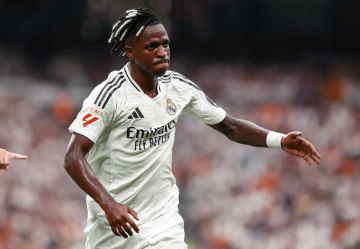 度假推迟续约！皇马头牌飘了！神秘豪门送2亿年薪，不服姆巴佩