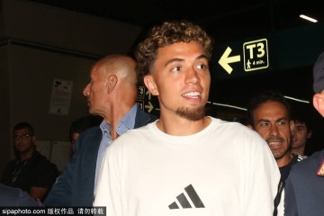 罗马新星首秀狂轰四球，弗格森开启意甲梦想之旅