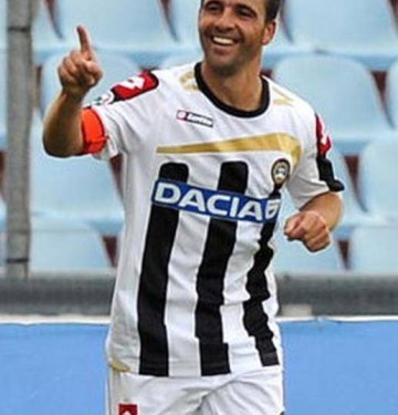 DeepSeek评足球史上十大励志球星：C罗居首，里贝里第五