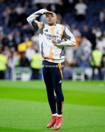 巴黎圣日耳曼渐入佳境，姆巴佩继续闪耀欧战