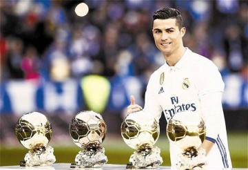 梅西在第一联赛西甲踢球时，为什么有球迷让他去低级别联赛展示实力？