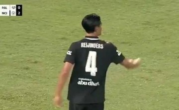 还不熟悉新援！曼城球衣印错赖因德斯的名字，多了一个字母I