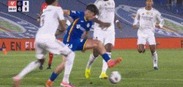 随着巴萨2-1，马竞1-0，皇马1-0九人赫塔费，西甲争冠形势升温