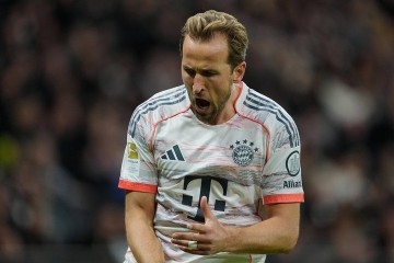 德甲-迪亚斯2射1传凯恩破门 拜仁3-0法兰克福6连胜领跑