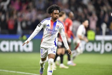 记者：埃弗顿为M-福法纳送出正式报价，拜仁曾有意但专注于迪亚斯