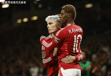 曼联转会难题多：小蜜蜂要价极高不卖姆贝莫，卖出5人组各有难处