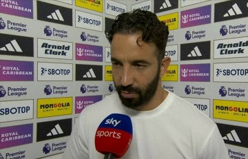 任重道远！两战不胜曼联问题难解，压力越来越大的阿莫林陷入矛盾