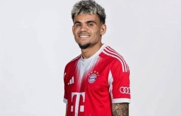 枪手搞定约克雷斯，穆勒不退役迪亚斯转战德甲，扎卡杀回英超