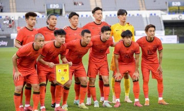 新帅浮出水面！前西甲冠军教头与国足达成执教意向，足协技术委员会大力支持