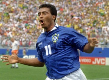 最不挑队友的5大足坛巨星，2中场大师全方位证明自己，第一无争议