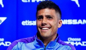 续约未决！金球动向牵动欧足坛，曼城皇马暗战升级