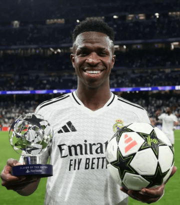 皇马内讧！2亿头牌推迟续约！遭姆巴佩打压，巴黎挖人，酝酿复仇