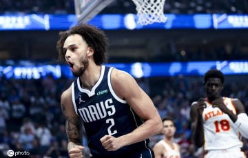 独行侠中锋接受右脚骨刺清理手术 预计训练营前康复