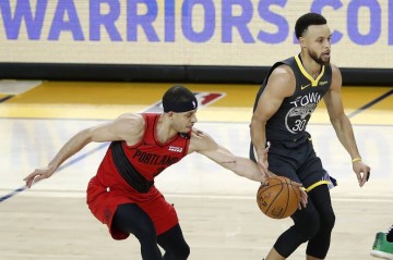 勇士官宣裁掉赛斯-库里 预计两周后重新签回他