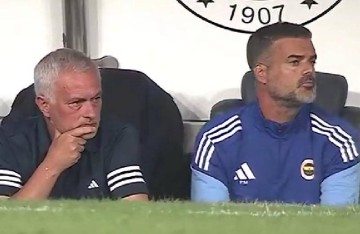 一场5-2逆转！穆帅成功带队晋级欧冠：下轮对战本菲卡，胜利即进小组赛